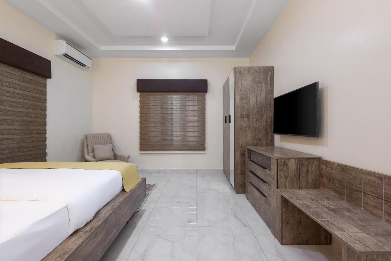 Bkt Cribs - Apartments & Suites Abuja Luaran gambar