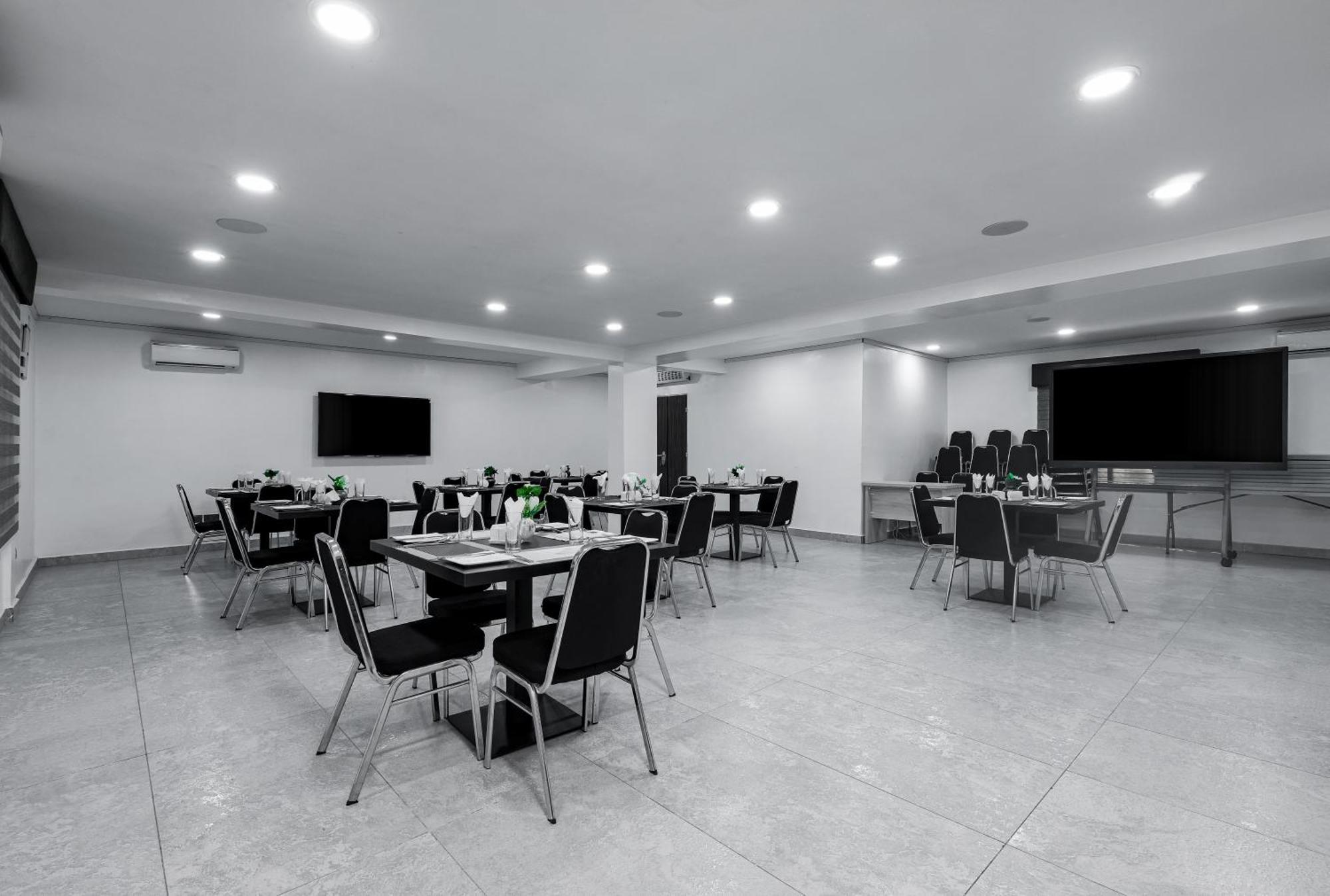 Bkt Cribs - Apartments & Suites Abuja Luaran gambar